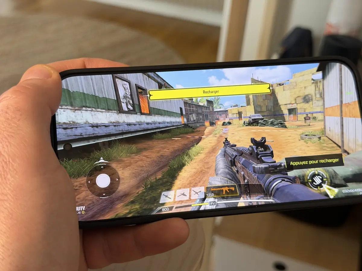 Test du Realme GT 8 Pro : l’outsider qui veut faire de l’ombre à l'iPhone 17 Pro Max