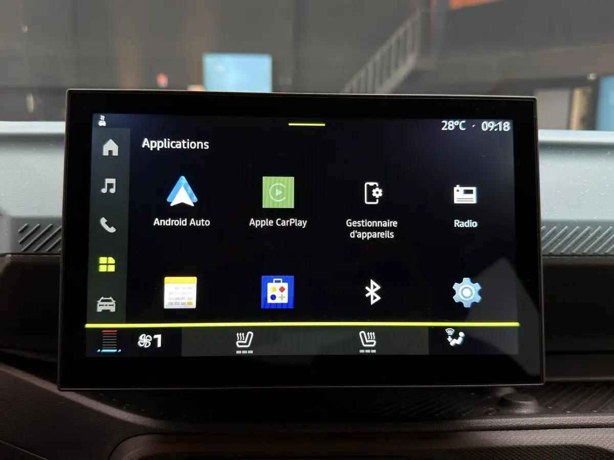 Nouvelle Dacia Spring (2027)&nbsp;: Fabriqu&eacute;e en Europe, CarPlay Sans Fil et V2L pour Moins de 20 000&nbsp;&euro;&nbsp;!