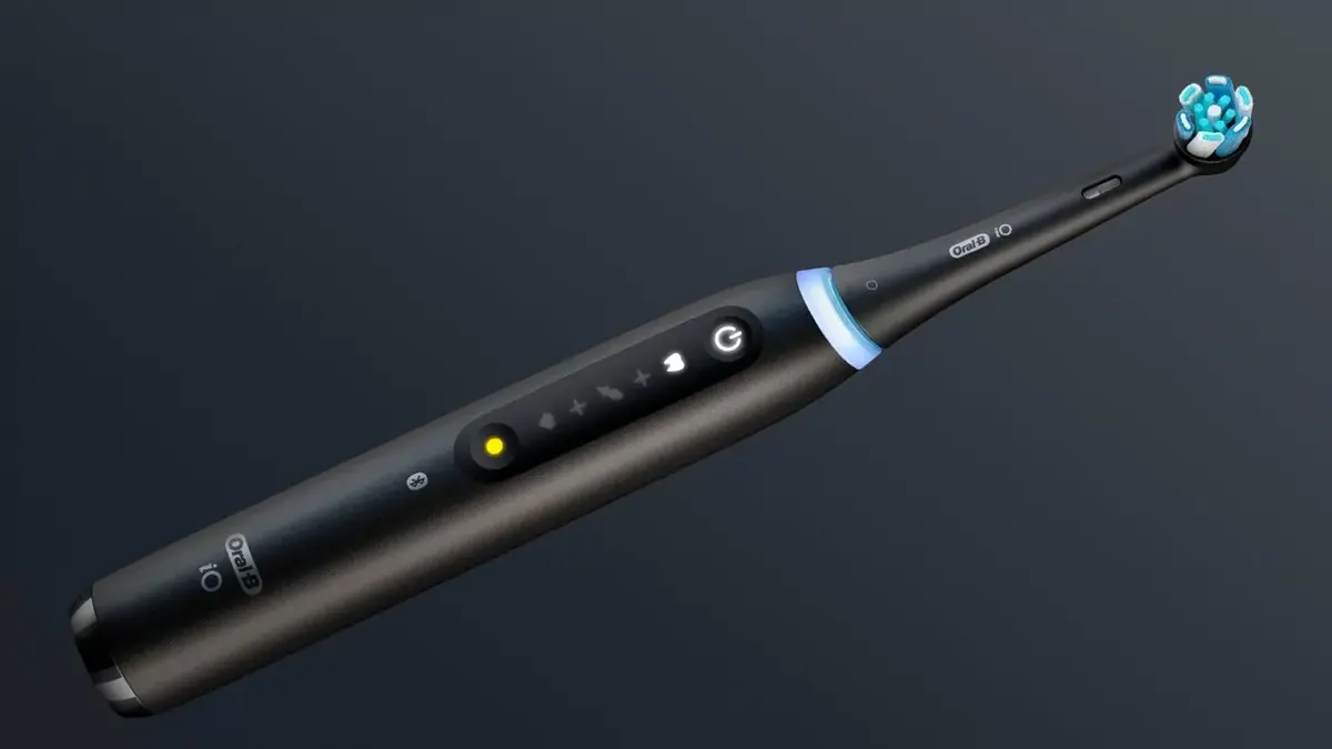 iPhone : Oral B dévoile trois nouvelles brosses à dents connectées iO #CES2022