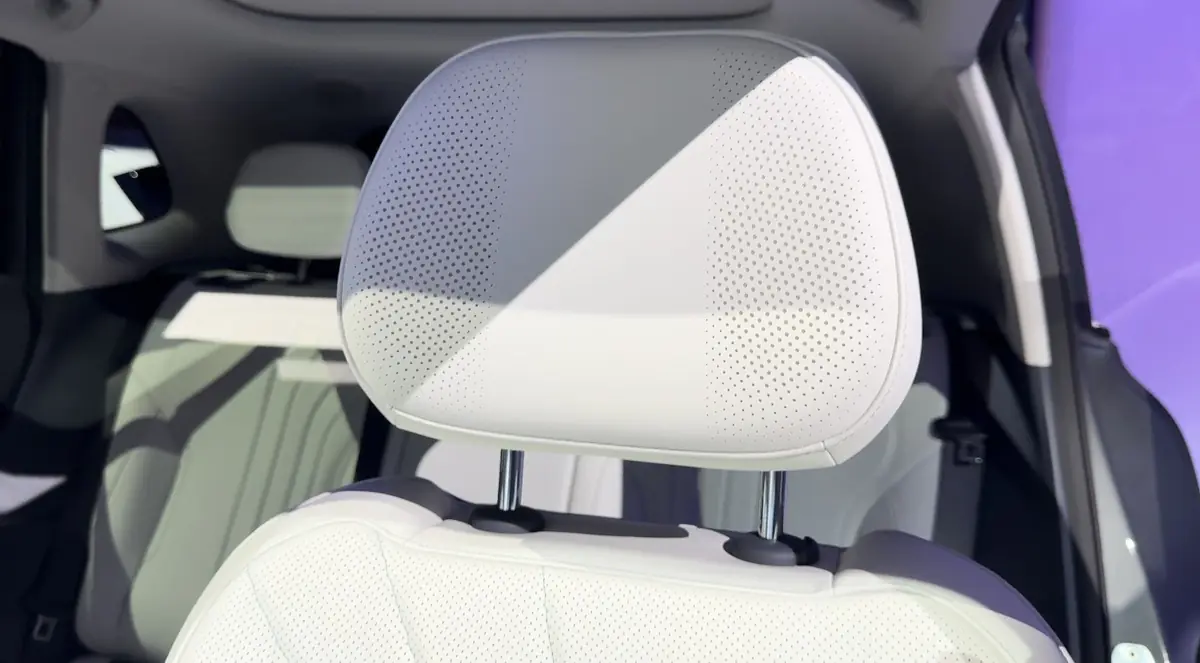 Le chinois Geely d&eacute;barque en France avec l'E5, un SUV &eacute;lectrique cossu, d&egrave;s 399&euro;/mois sans apport