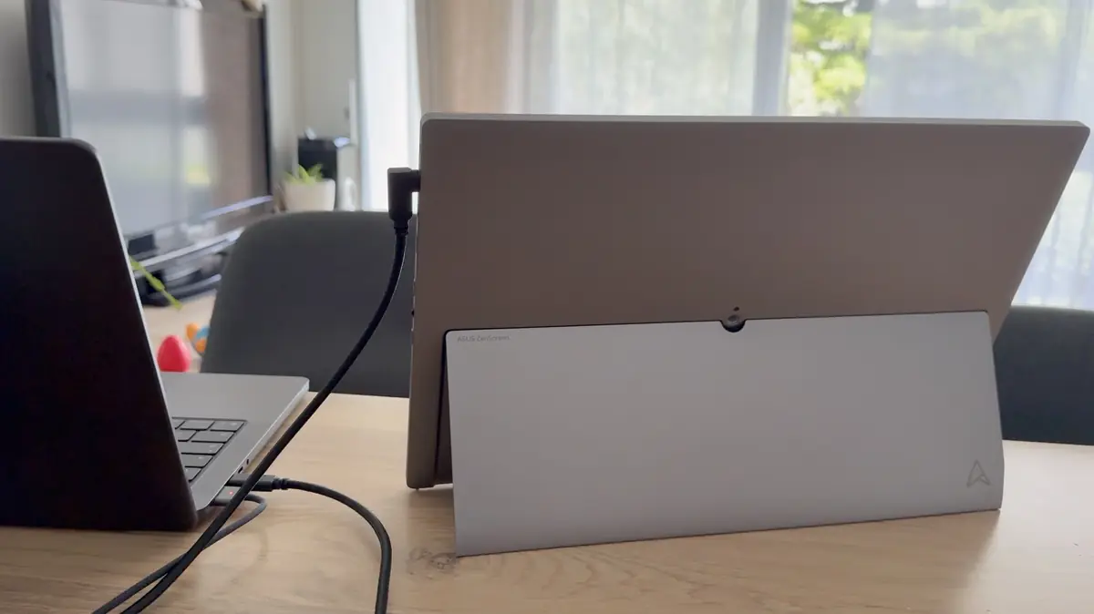 Asus ZenScreen MQ16FC et ProArt 5K PA27JCV&nbsp;: deux &eacute;crans pour les MacUsers fixes et mobiles