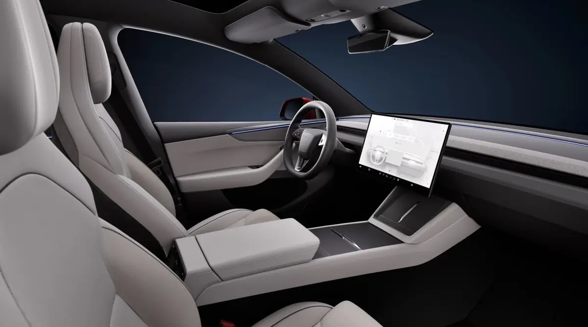 Le Tesla Model Y L 7 places arriverait en Europe d&eacute;but 2026, mais avec quelles sp&eacute;cifications&nbsp;?