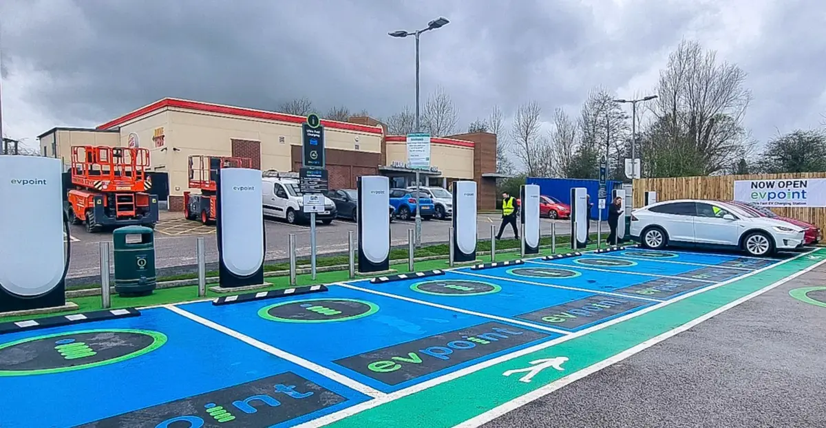 Le premier SuperCharger v4 "Non Tesla" a ouvert ses portes en Angleterre