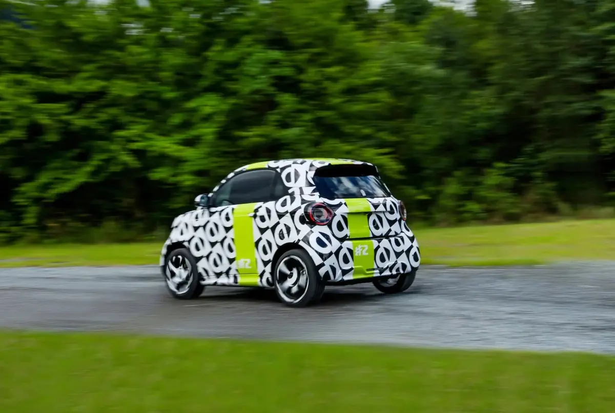 La nouvelle smart #2 &eacute;lectrique se d&eacute;voile avant le Mondial de Paris (photos)