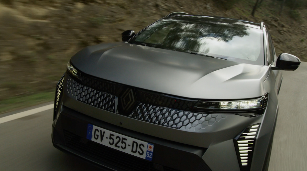 Essai Renault Scenic électrique 2024 : enfin une bonne voiture électrique française !