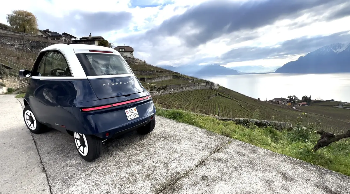 Essai Microlino : la petite voiture électrique trop mignonne, taillée pour la ville !