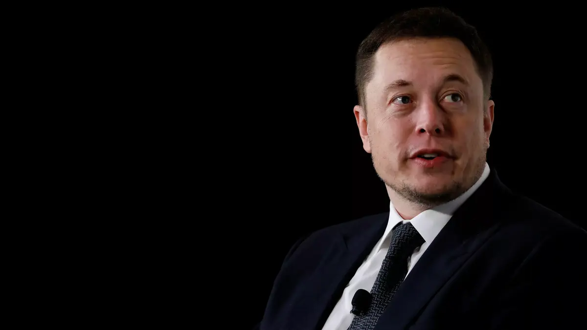 Elon Musk parle de fin de l'humanité, de vie sur mars, d'IA (et préparerait une comédie)