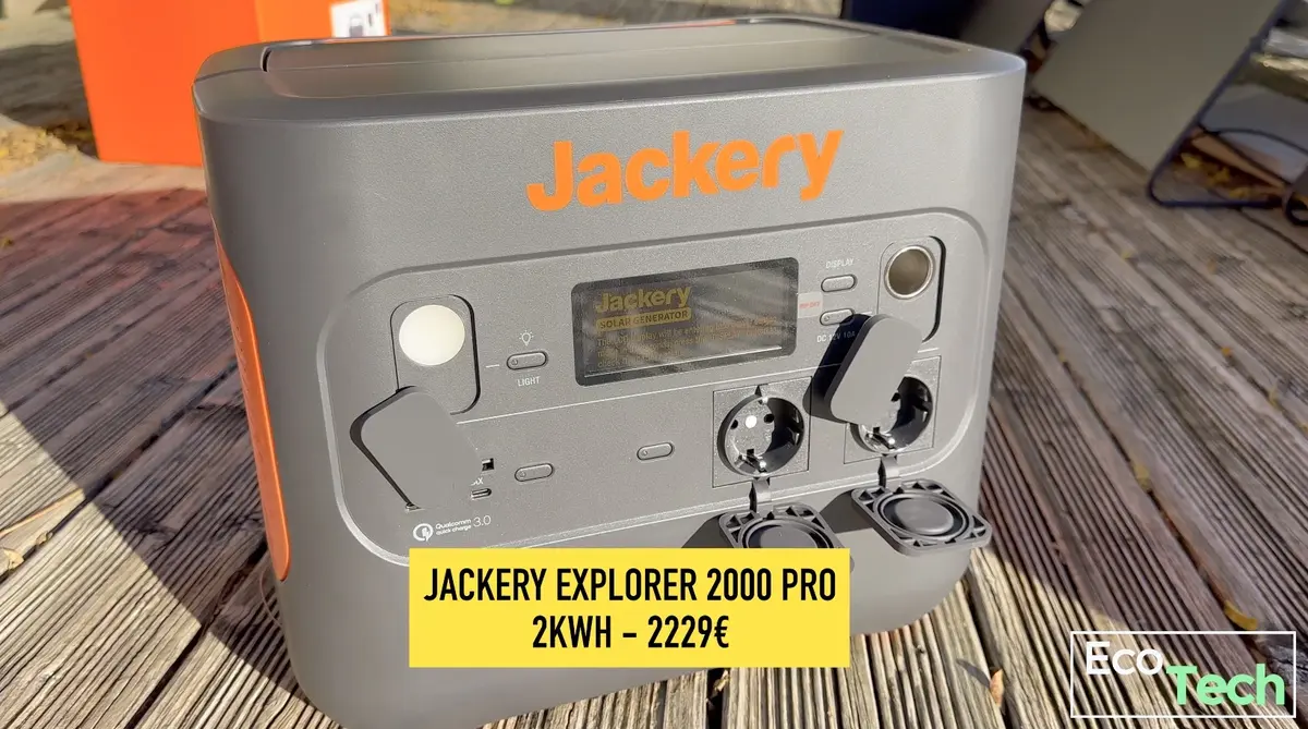 Test batterie Jackery Explorer 2000 Pro : on charge un van électrique avec des panneaux solaires