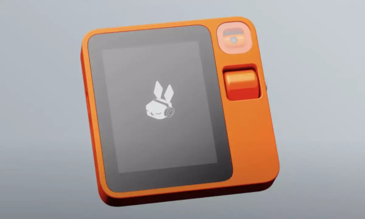 Rabbit R1 assistant AI CES 2024