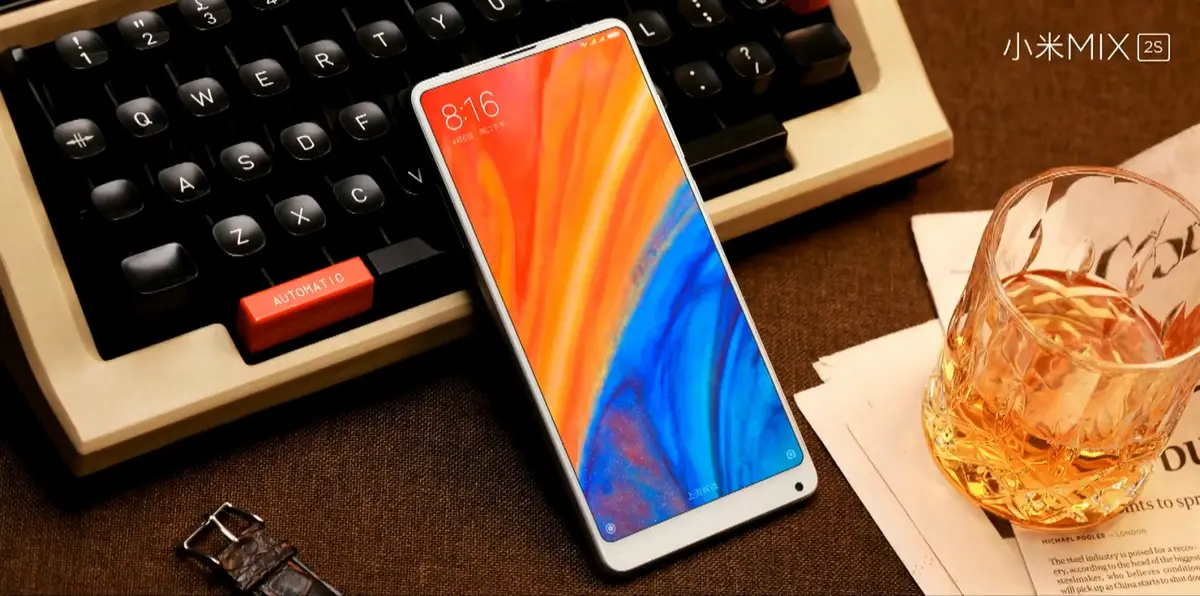 Xiaomi présente son Mi Mix 2s, à l'écran (presque) sans bordure ni encoche