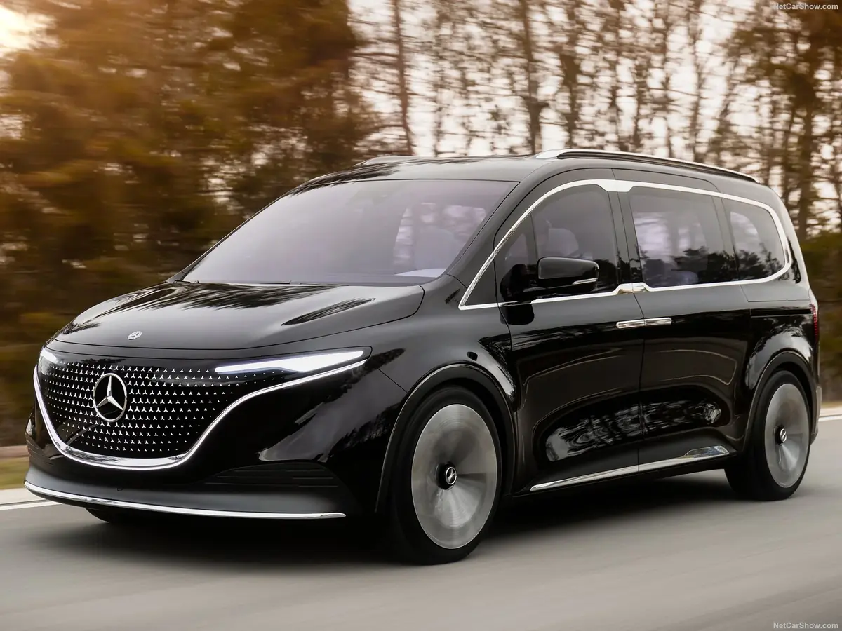 Pr&eacute;sent&eacute; en 2021, le concept car EQT pr&eacute;figurait le VLE...