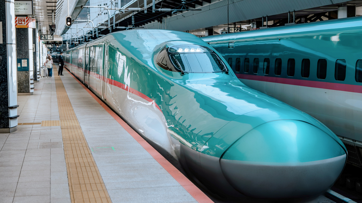 Pourquoi les mythiques Shinkansen japonais vont transporter des colis Amazon&nbsp;?