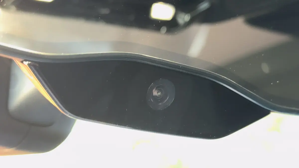 J'ai test&eacute; le BMW iX3 en conduite autonome sur l'autoroute en France et c'est bluffant