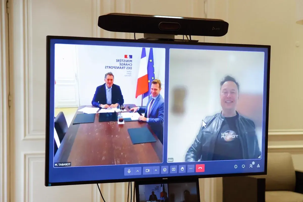 Elon Musk a convaincu le ministre, le FSD en approche en France&nbsp;!