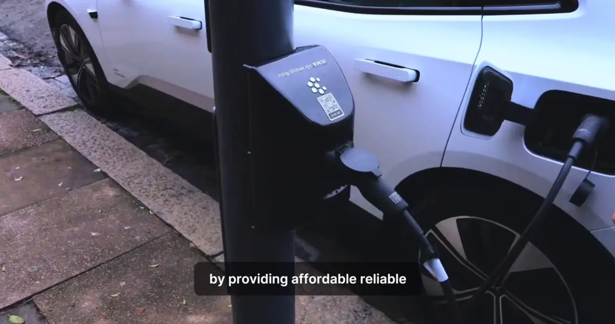 &Agrave; Londres, on recharge sa voiture &eacute;lectrique directement au lampadaire