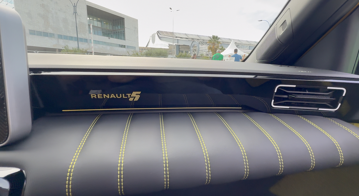 Essai Renault R5 électrique : intérieur, conduite, autonomie, conso, recharge... on vous dit tout !