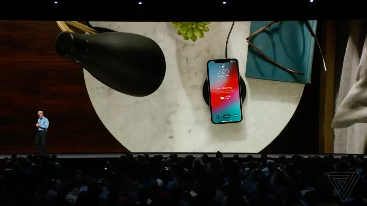 iOS 12 : du nouveau pour les notifications, des Animojis personnalisés, Apple Books, FaceTime...