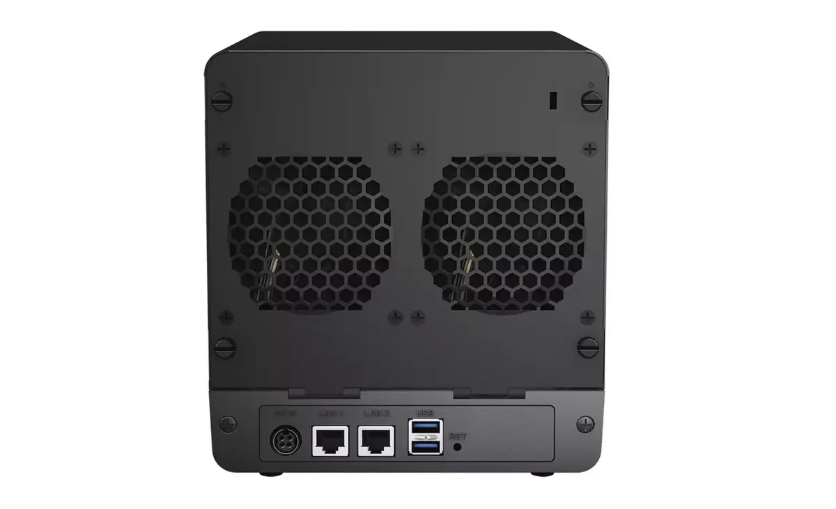 Un nouveau NAS 4 baies basique chez Synology avec le DS423