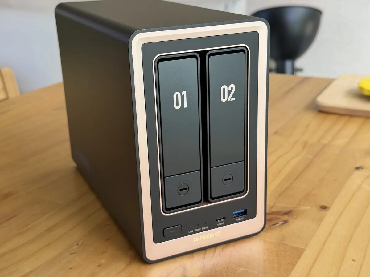 Test du UGREEN DXP2800 GT&nbsp;: le petit NAS AMD qui veille sur toute ma vie num&eacute;rique