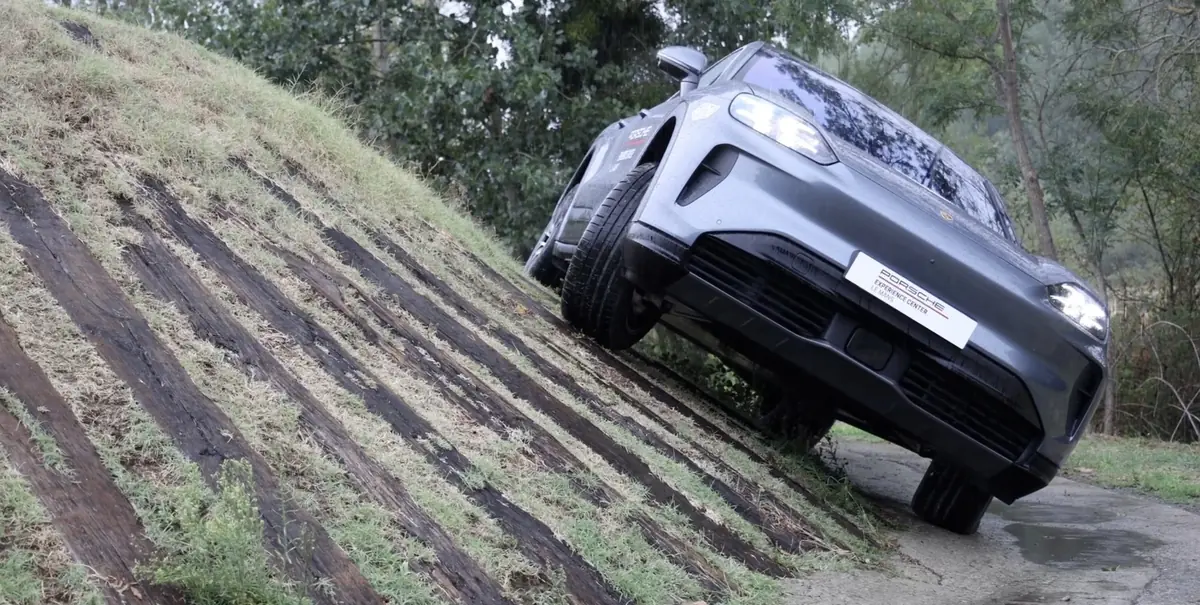 Essai Porsche Cayenne &eacute;lectrique&nbsp;: circuit, off-road, recharge, 1000CV... il nous a bluff&eacute;s&nbsp;!
