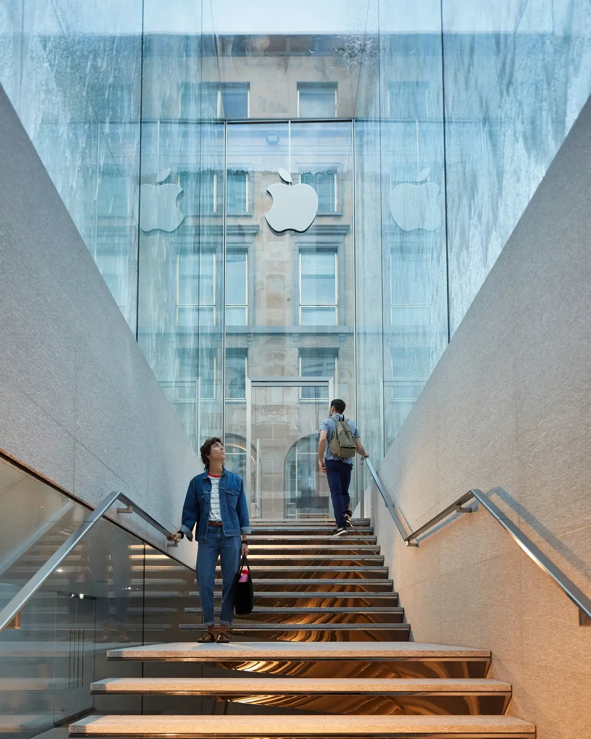 Le fabuleux Apple Store de Milan ouvrira jeudi (le premier d’une longue série ?)