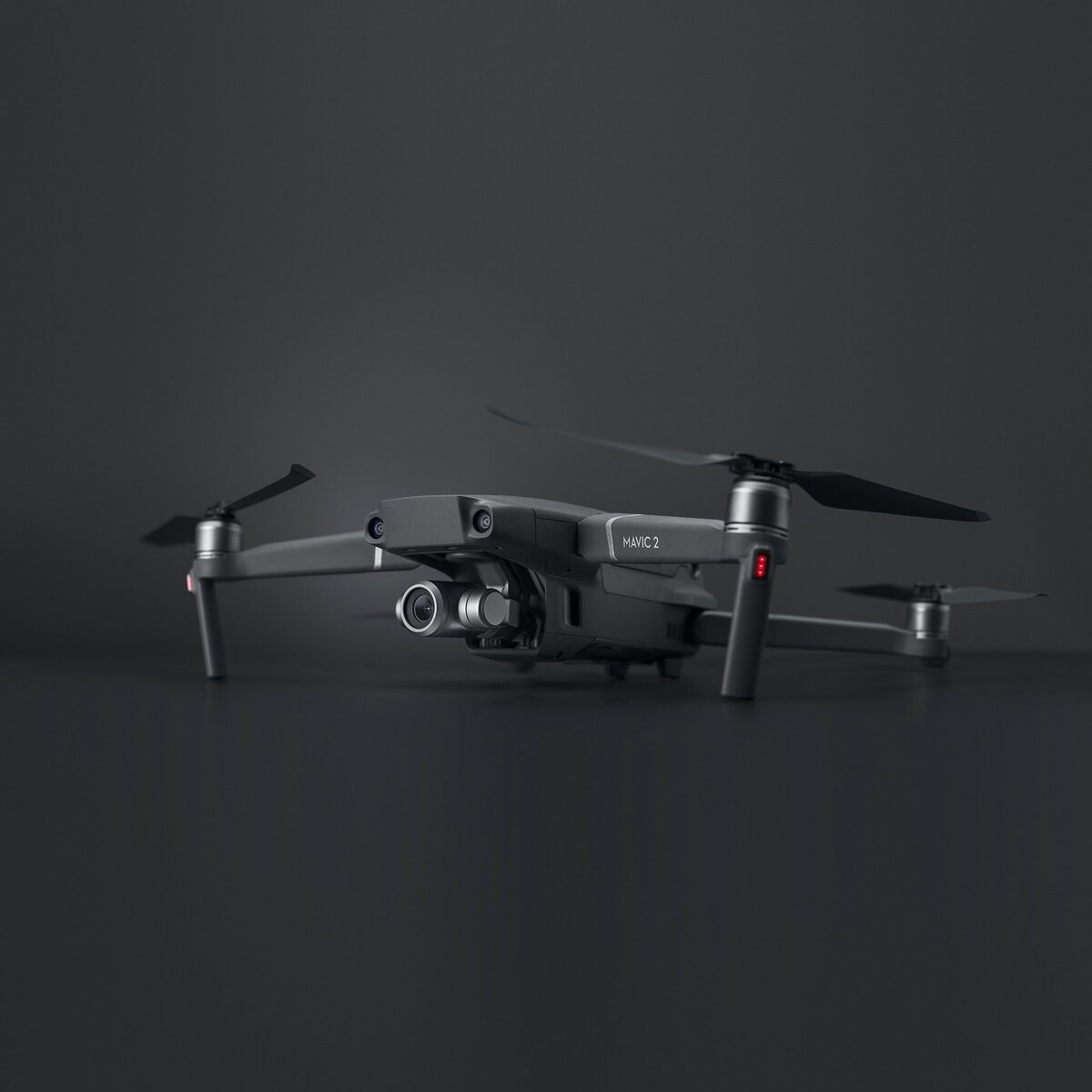 Drone : les specs et les premières photos officielles du Mavic 2 Pro et Mavic 2 Zoom en fuite