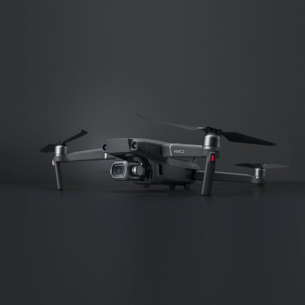 Drone : les specs et les premières photos officielles du Mavic 2 Pro et Mavic 2 Zoom en fuite