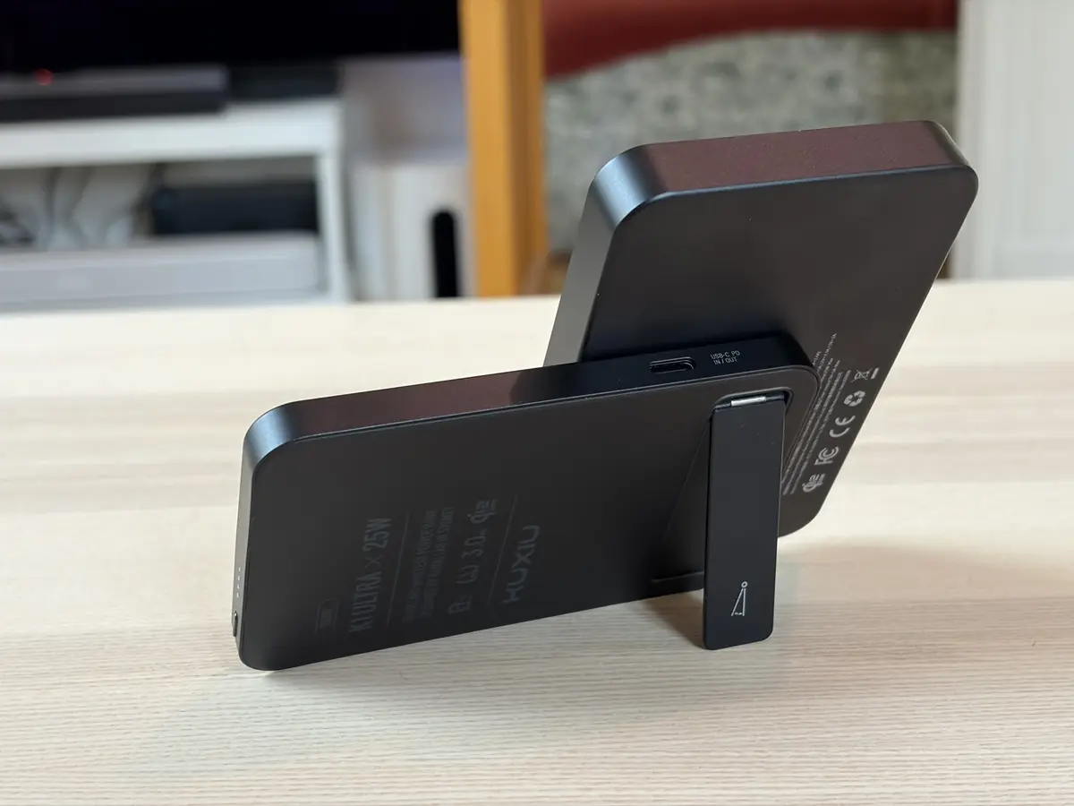 Test de la Kuxiu K1 Ultra : la batterie Qi2.2 de 25W qui fait tout