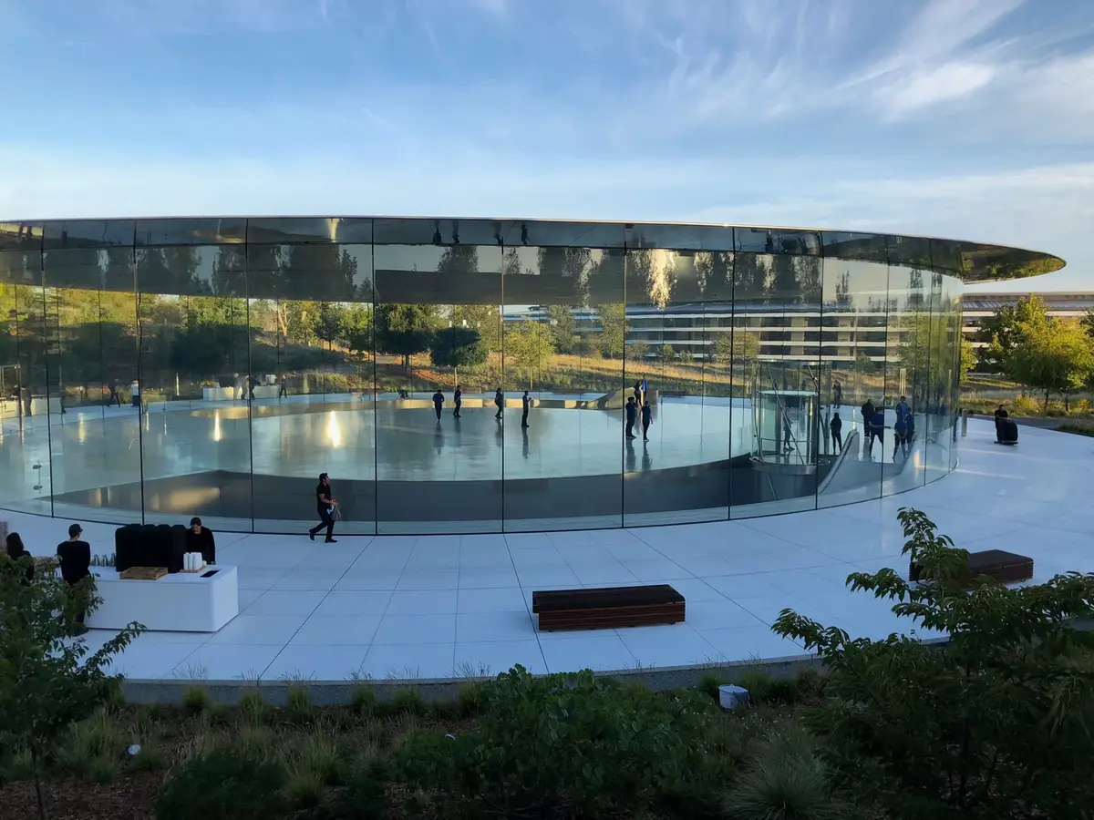 #keynote : le soleil se lève sur Apple Park (photo)