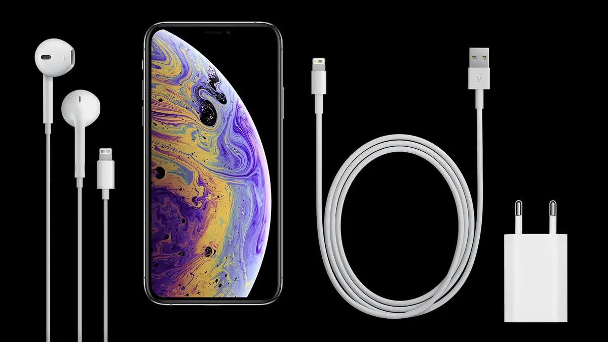 iPhone XS/XR : chargeur de 5W, pas d'adaptateur jack et un câble USB A, même à plus de 1600€ !