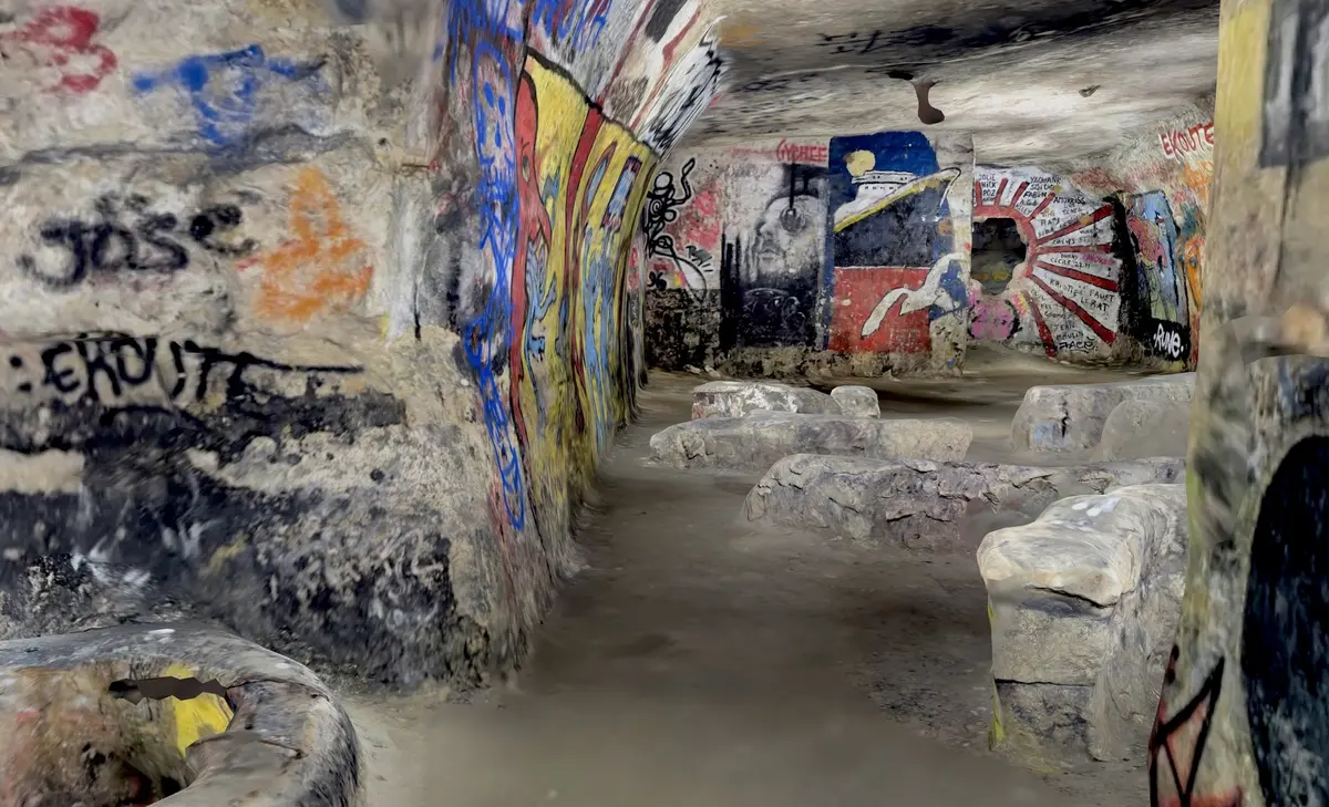 Plongée virtuelle dans les catacombes interdites de Paris