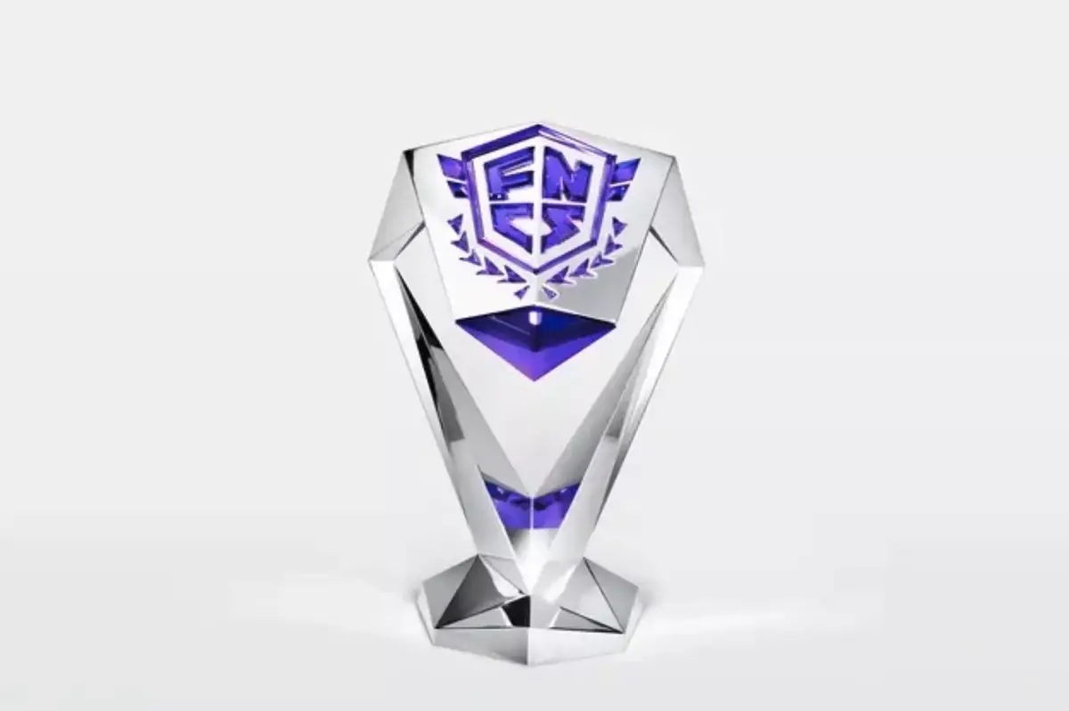 Fortnite : le trophée conçu par Swarovski en met plein la vue !