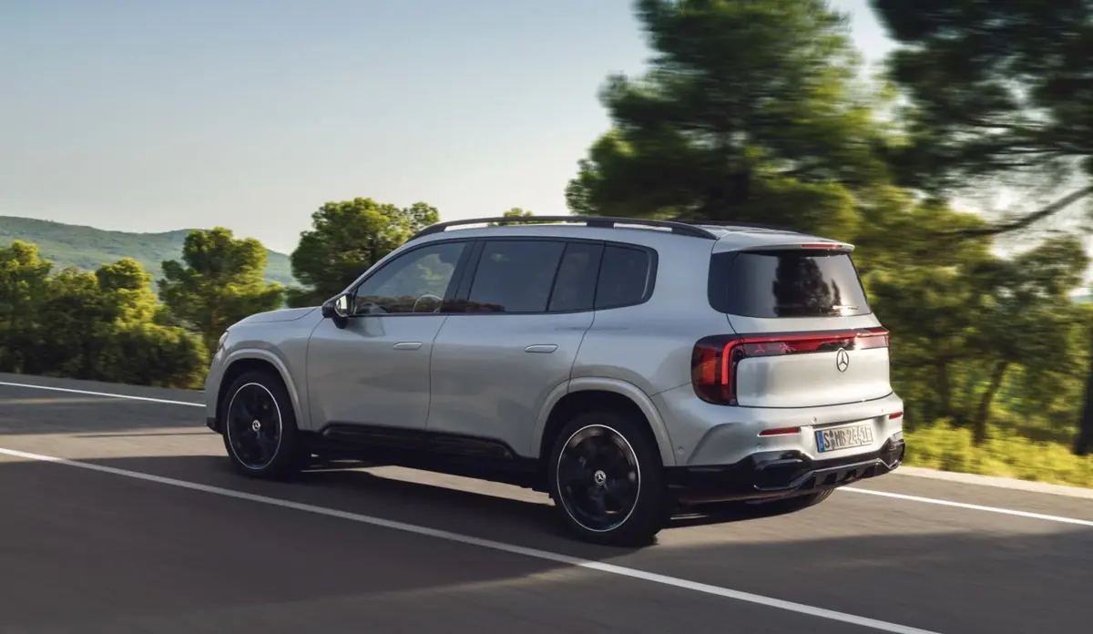 Nouveau Mercedes GLB électrique : 7 places, 631 km d'autonomie, et une recharge ultra-rapide