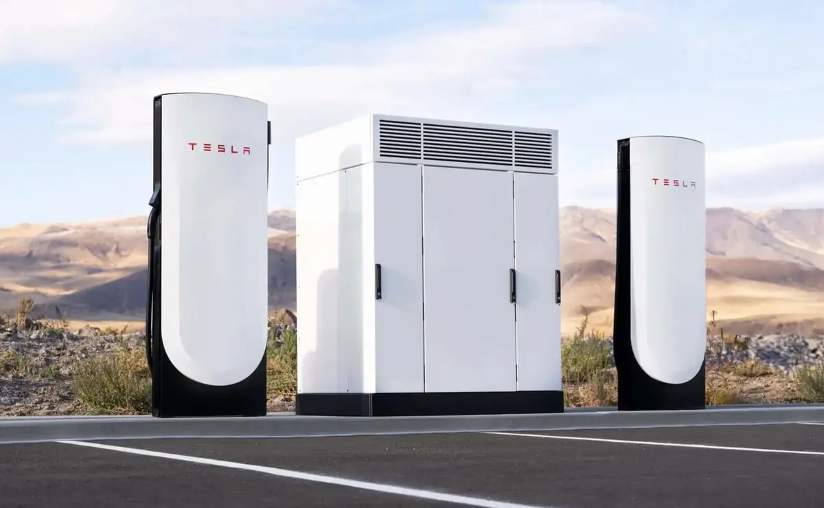 Tesla ouvre son premier Supercharger &agrave; 500 kW en France