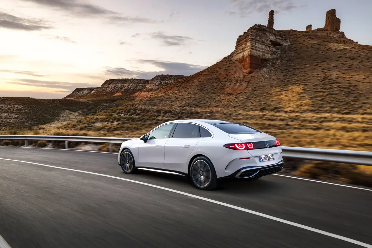 Mercedes Classe C &eacute;lectrique&nbsp;: vous prendrez bien un peu de d&eacute;mesure&nbsp;?