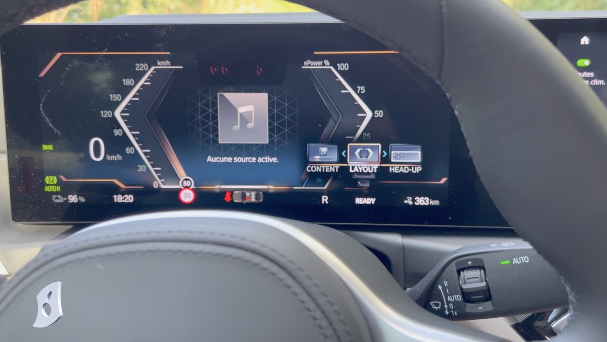 Essai BMW i4 (Partie 2) : les écrans, CarKey, l'app mobile et un ...
