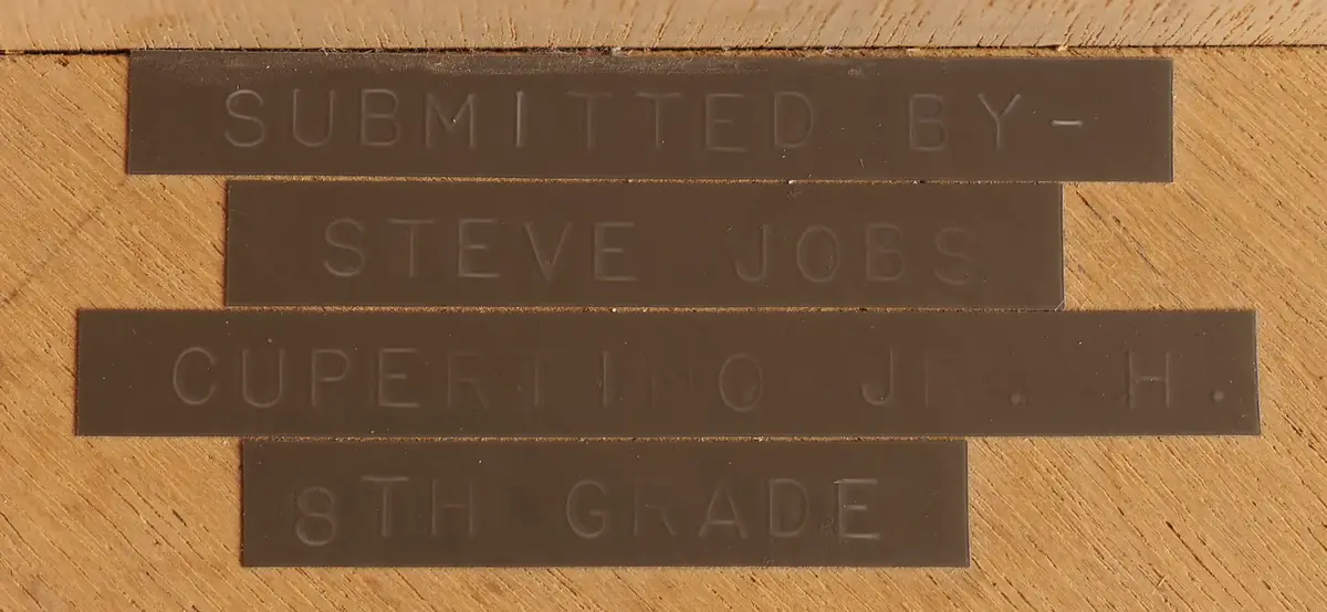 Ce projet scientifique r&eacute;alis&eacute; par Steve Jobs &agrave; 13 ans est vendu aux ench&egrave;res