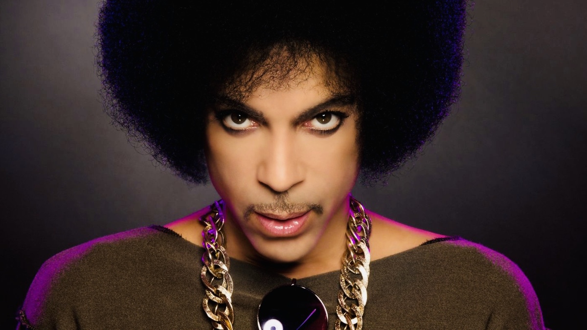 Netflix joue sur le terrain d’Apple Music et prépare une série documentaire sur Prince