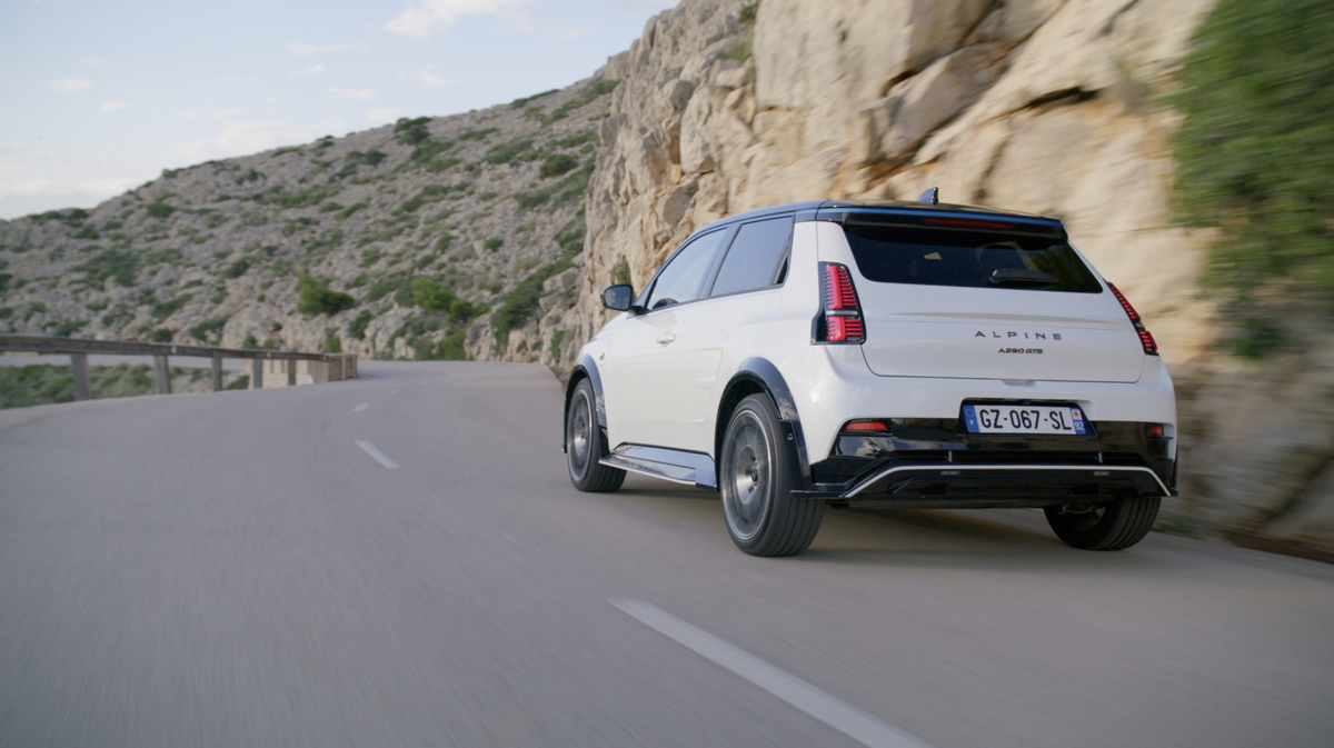 Essai Alpine A290 : enfin une bombinette électrique française !