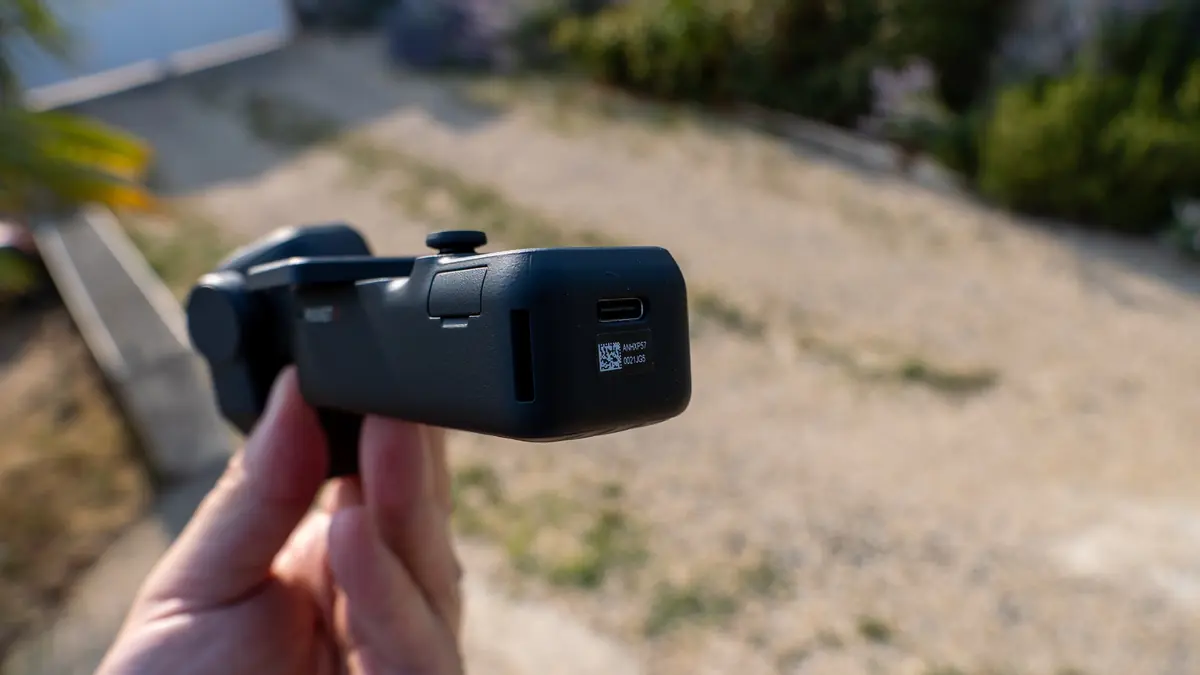 Le port USB-C pour le transfert et la recharge