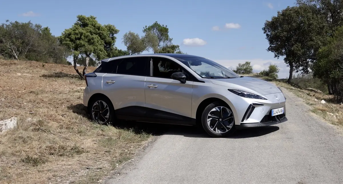 Essai MG4 Luxury : prix, autonomie, recharge... la meilleure voiture électrique abordable de 2023 ?