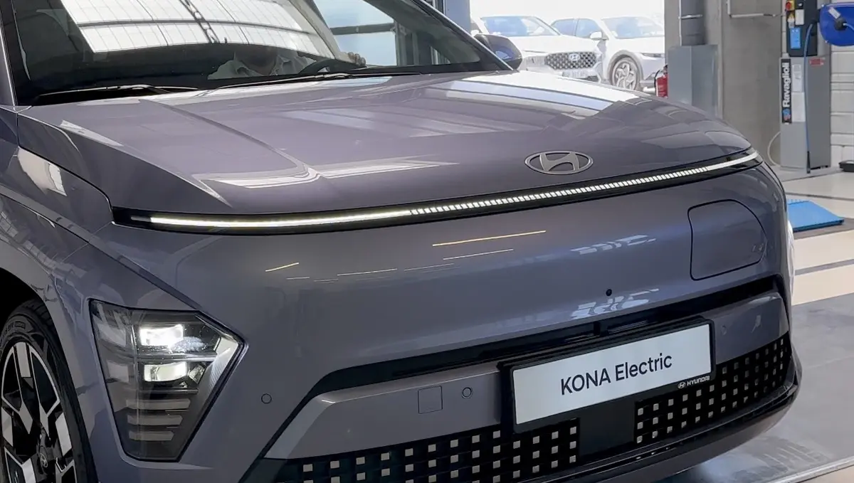 Essai Hyundai Kona 2023 : découverte en mode "geek" (avec La ChaîneEV)