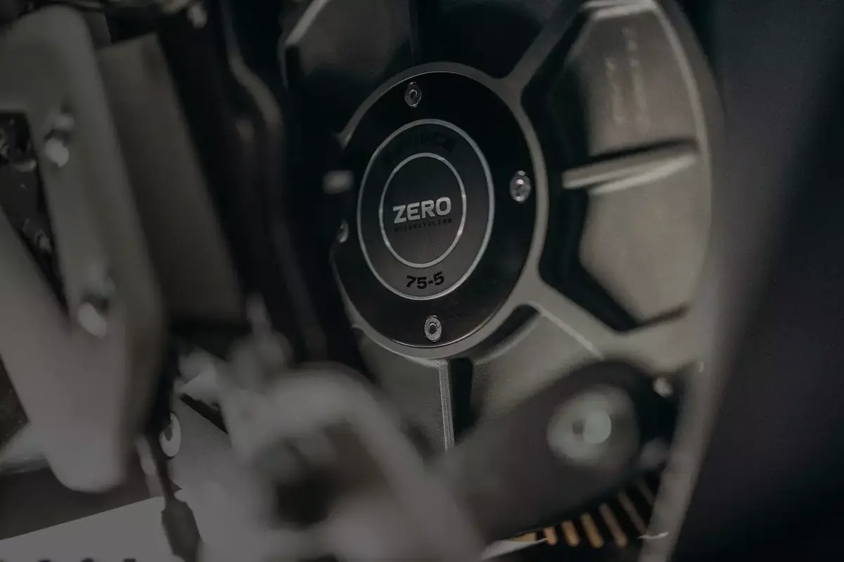 Zero Motorcycles FXE : une moto urbaine électrique accessible avec le permis B