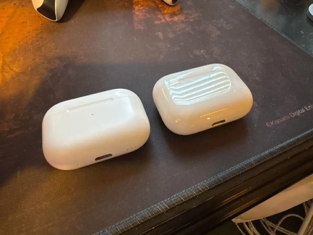 Il ponce le bo&icirc;tier de ses AirPods Pro&nbsp;: mais pourquoi donc&nbsp;?