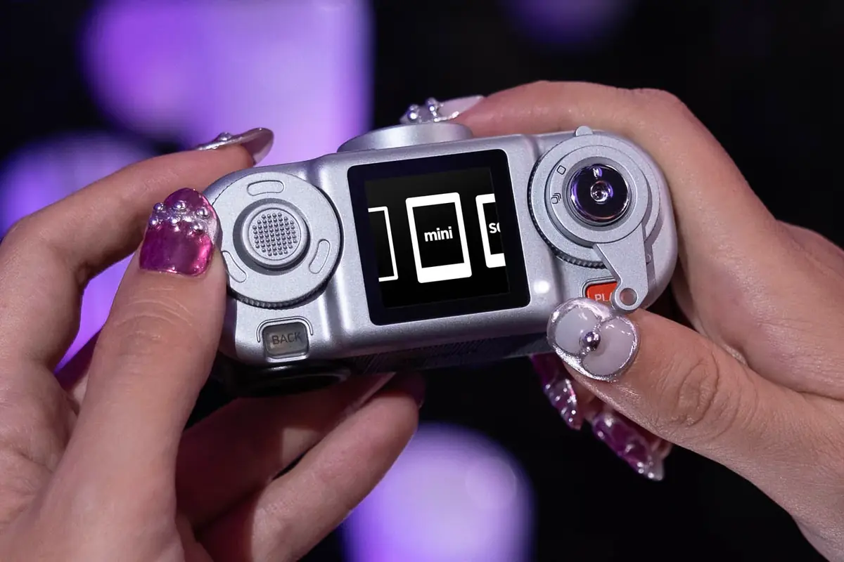 Instax Pal 2&nbsp;: look argentique, vrai viseur et 70 euros de plus