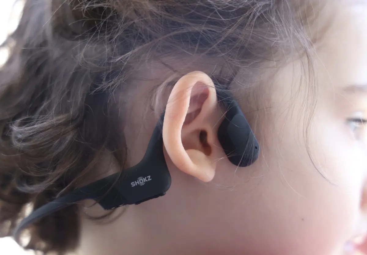 Test du casque Shokz OpenRun Mini à conduction osseuse sans-fil (pour les petites têtes)