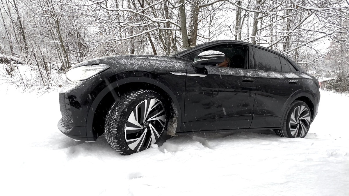 Essai Volkswagen ID.5 GTX : prix, autonomie, consos, recharge et conduite sur neige