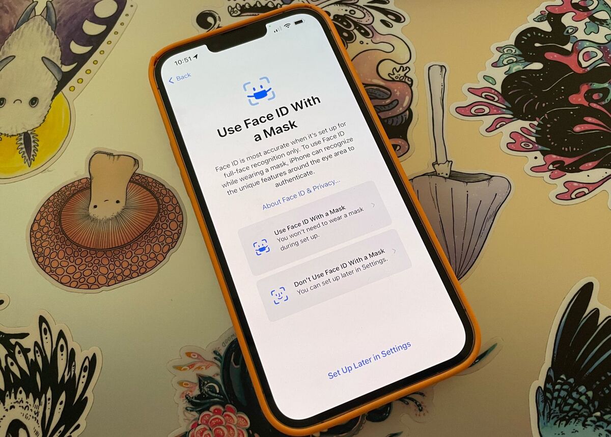 Universal Control et Face ID avec le masque dans les betas de macOS 12.3 et iOS 15.4 !