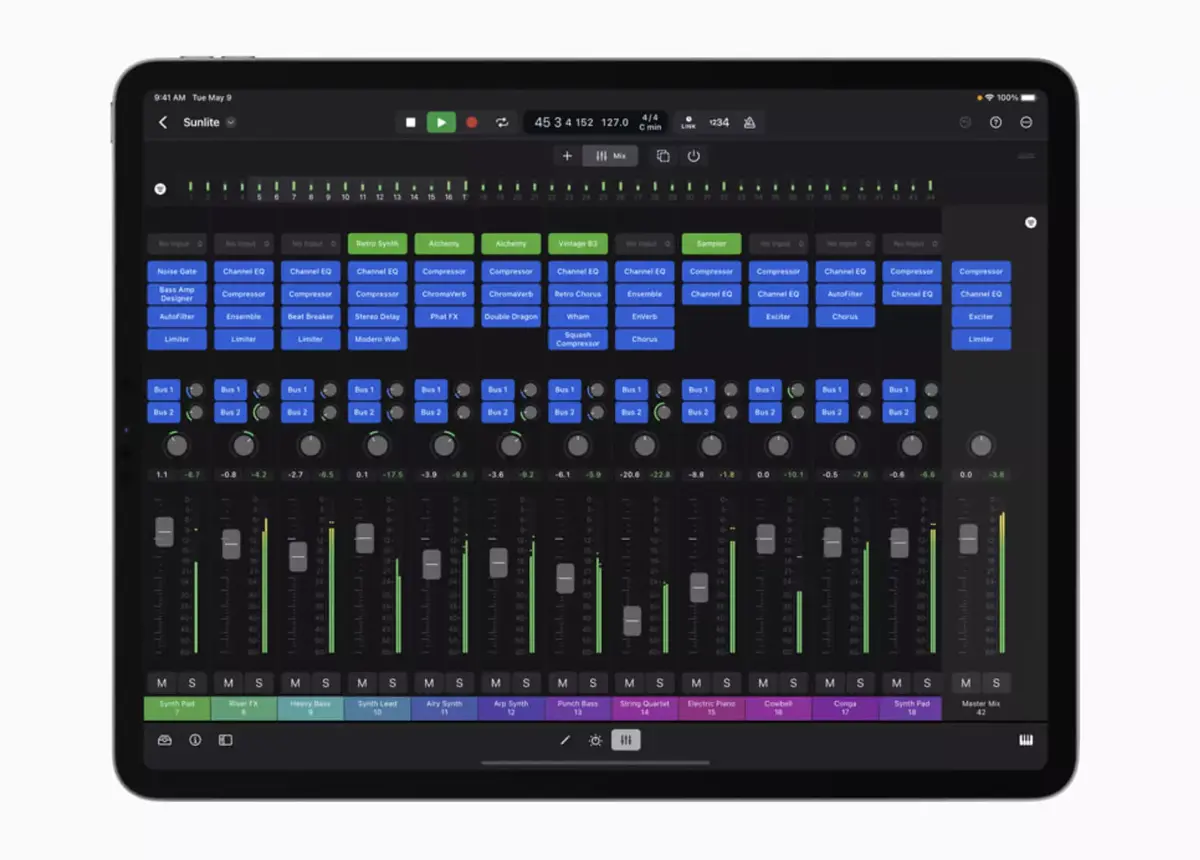 L'interface Pro Mixer sur Logic Pro pour iPad