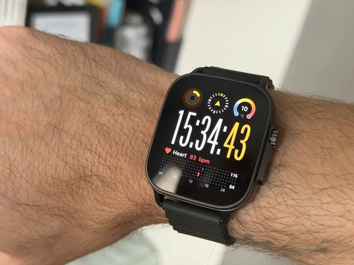Test de la Realme Watch 5, une clone d'Apple Watch Ultra au prix d'une coque iPhone